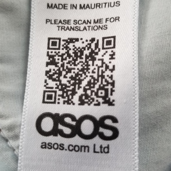 ASOS Maternity‎ Frayed Hem Jean Shorts Sz. 4 - Picture 8 of 8